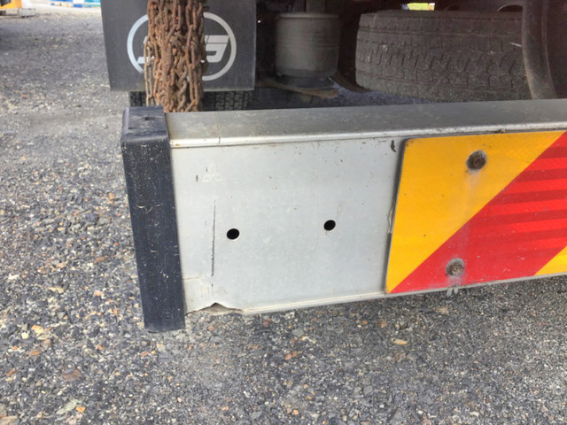 三菱ふそうファイターアルミブロック中型（4t）[写真09]