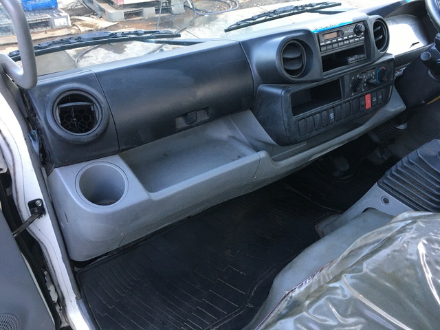 日野デュトロ平ボディ小型（2t・3t）[写真27]