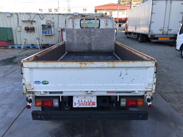 日野デュトロ平ボディ小型（2t・3t）[写真08]