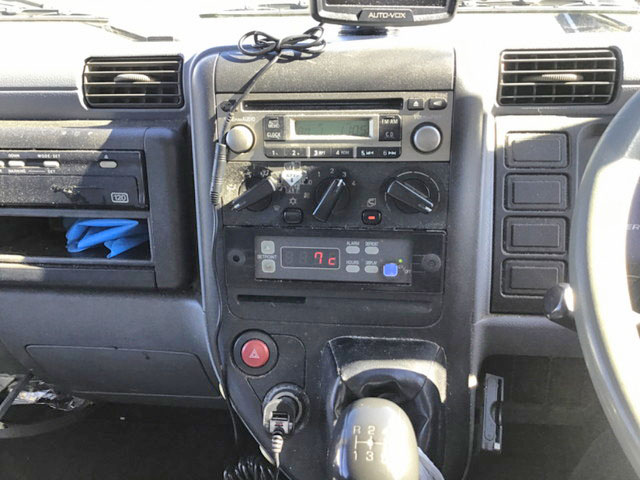 三菱ふそうキャンター冷凍車（冷蔵車）小型（2t・3t）[写真24]