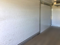 三菱ふそうキャンター冷凍車（冷蔵車）小型（2t・3t）[写真08]