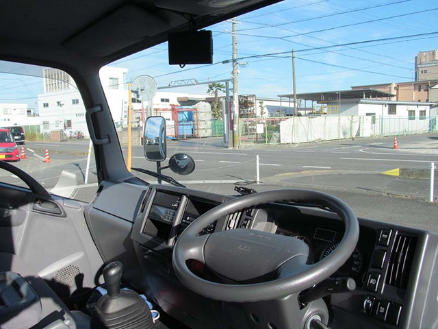 いすゞエルフ冷凍車（冷蔵車）小型（2t・3t）[写真06]