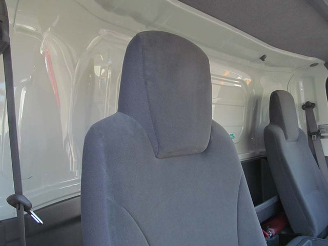 いすゞエルフ冷凍車（冷蔵車）小型（2t・3t）[写真07]