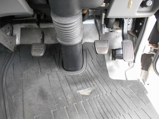 日野デュトロクレーン4段小型（2t・3t）[写真31]