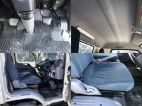 三菱ふそうキャンターアルミバン小型（2t・3t）[写真20]