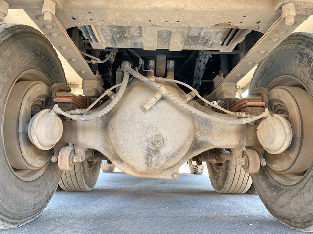 日野プロフィアミキサー車（コンクリートミキサー）大型（10t）[写真27]