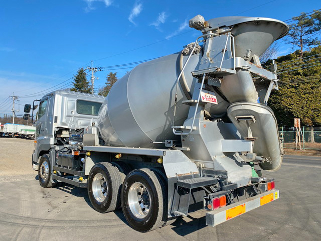 日野プロフィアミキサー車（コンクリートミキサー）大型（10t）[写真04]