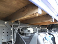 日産アトラス平ボディ小型（2t・3t）[写真15]