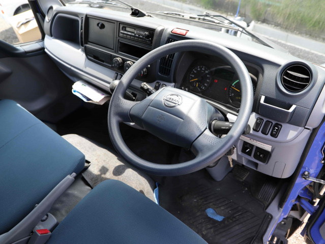 日産アトラス平ボディ小型（2t・3t）[写真18]