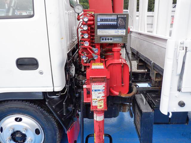 いすゞエルフクレーン3段小型（2t・3t）[写真12]