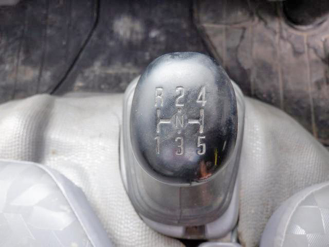 いすゞエルフクレーン3段小型（2t・3t）[写真14]