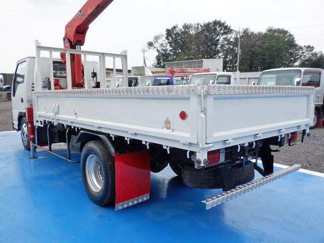 いすゞエルフクレーン3段小型（2t・3t）[写真02]