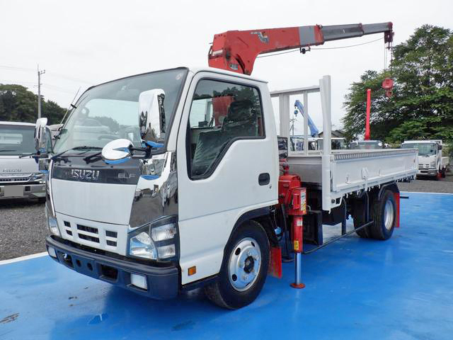 いすゞエルフクレーン3段小型（2t・3t）[写真03]