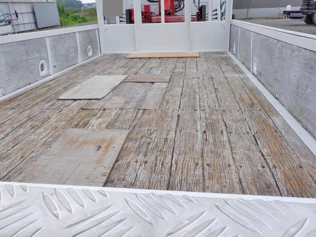 いすゞエルフクレーン3段小型（2t・3t）[写真08]