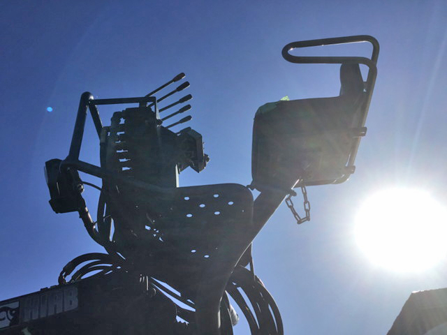 三菱ふそうキャンターヒアブクレーン小型（2t・3t）[写真12]