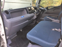 三菱ふそうキャンター冷凍車（冷蔵車）小型（2t・3t）[写真31]