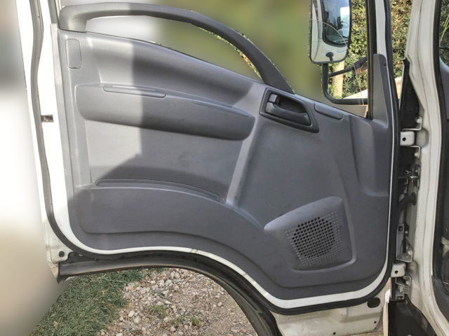 マツダタイタンアルミブロック小型（2t・3t）[写真27]