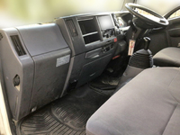 マツダタイタンアルミブロック小型（2t・3t）[写真32]