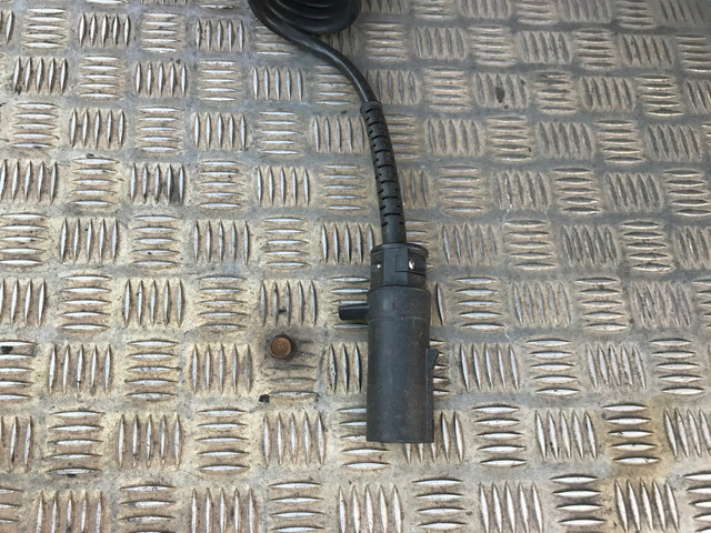 UDトラックスクオントレーラーヘッド（トラクターヘッド）大型（10t）[写真10]