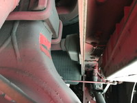 UDトラックスクオントレーラーヘッド（トラクターヘッド）大型（10t）[写真13]