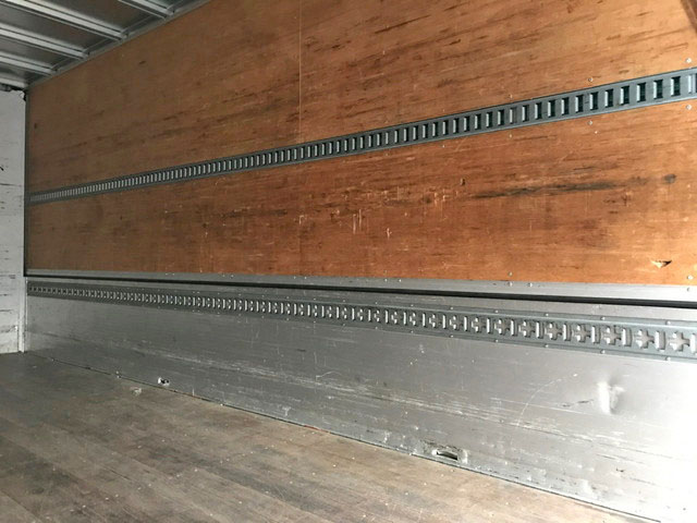 日野レンジャーアルミウイング中型（4t）[写真10]