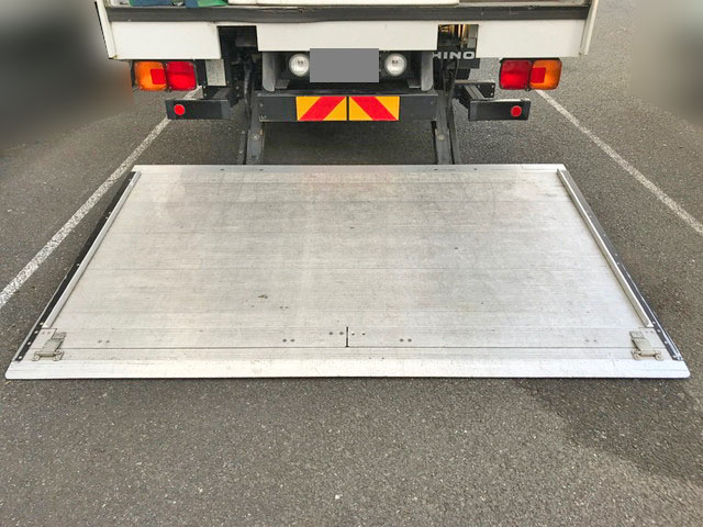 日野レンジャーアルミウイング中型（4t）[写真04]