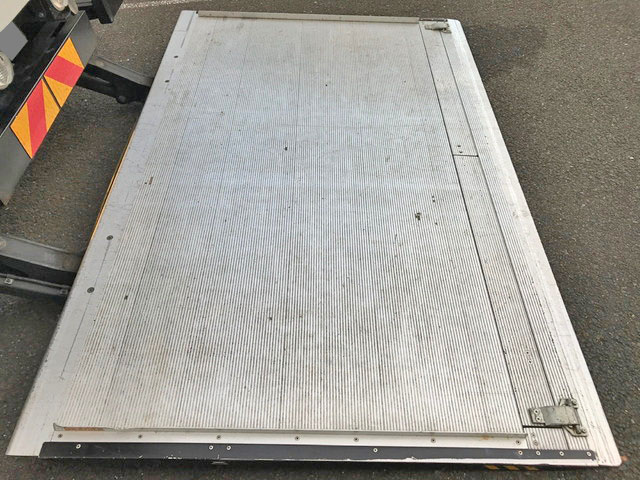 日野レンジャーアルミウイング中型（4t）[写真05]