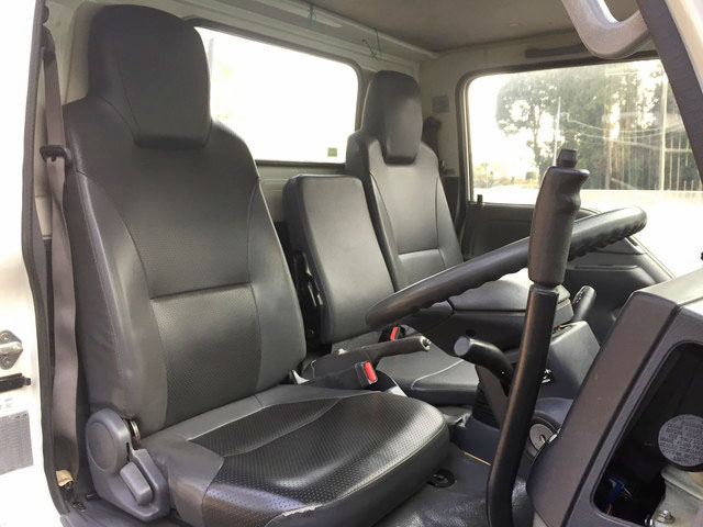 いすゞエルフ高所作業車小型（2t・3t）[写真31]