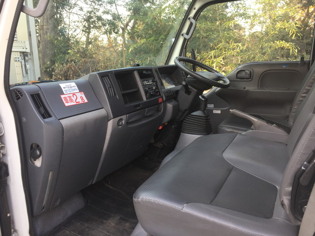 いすゞエルフ高所作業車小型（2t・3t）[写真34]