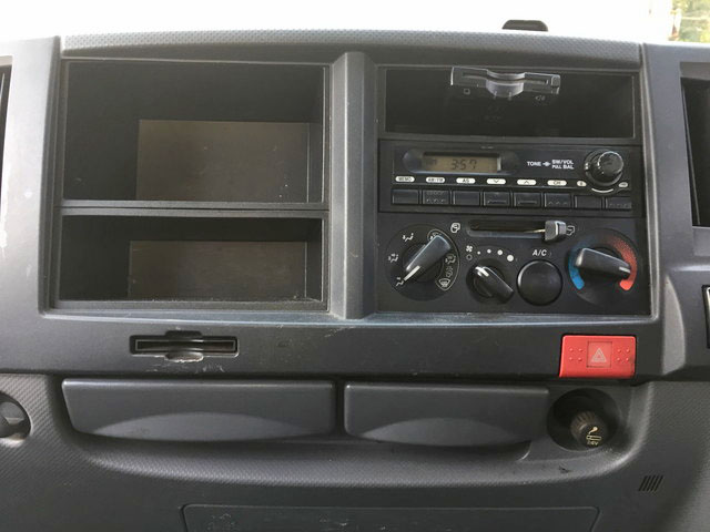 いすゞエルフ高所作業車小型（2t・3t）[写真38]