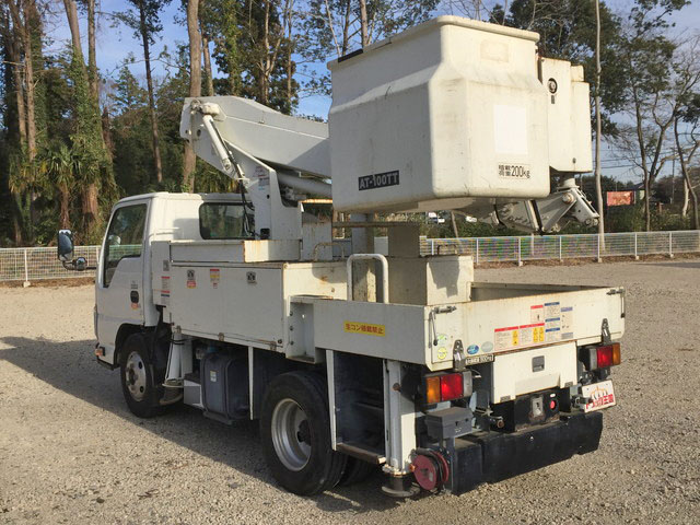 いすゞエルフ高所作業車小型（2t・3t）[写真04]