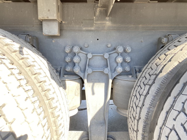 いすゞギガアルミブロック大型（10t）[写真10]