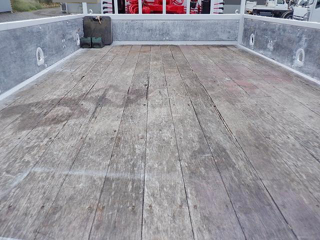 三菱ふそうキャンタークレーン3段小型（2t・3t）[写真11]