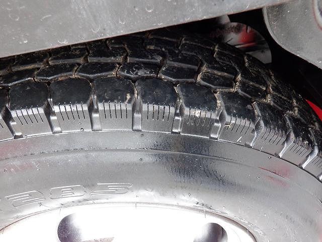 三菱ふそうキャンタークレーン3段小型（2t・3t）[写真16]