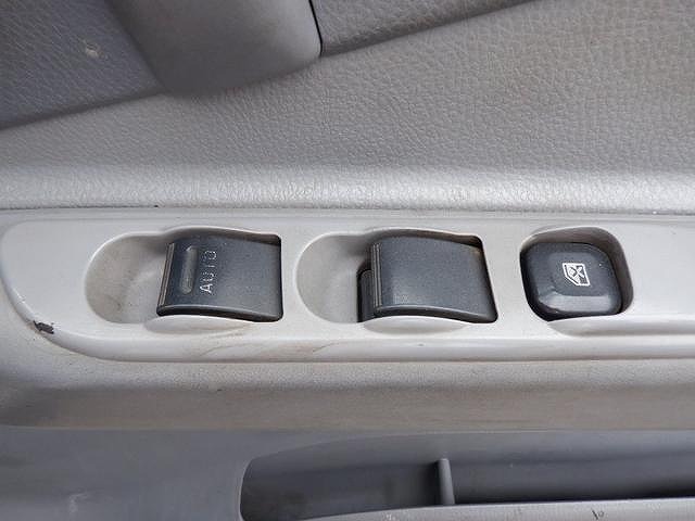 三菱ふそうキャンタークレーン3段小型（2t・3t）[写真20]