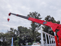 三菱ふそうキャンタークレーン3段小型（2t・3t）[写真09]