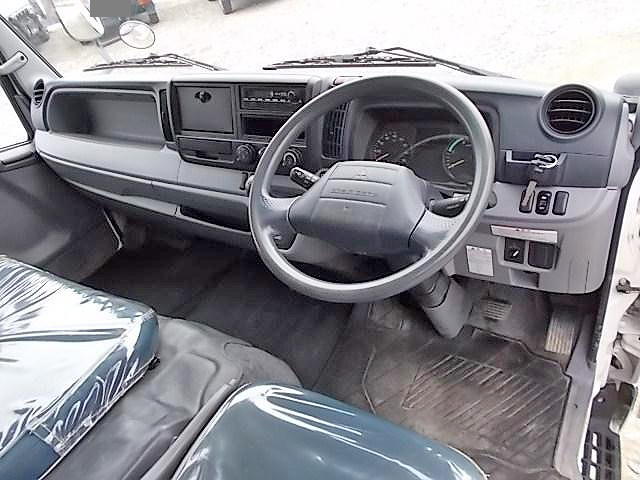 三菱ふそうキャンターダブルキャブ（Wキャブ）小型（2t・3t）[写真22]