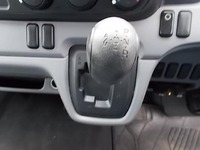 三菱ふそうキャンターダブルキャブ（Wキャブ）小型（2t・3t）[写真35]