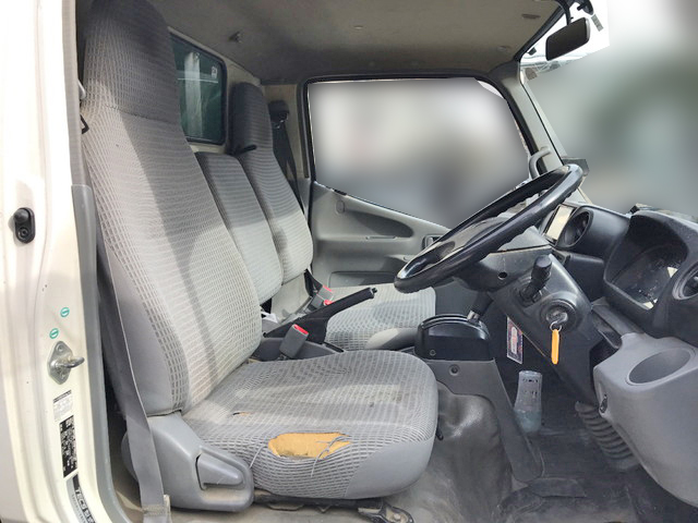 トヨタダイナ平ボディ小型（2t・3t）[写真19]