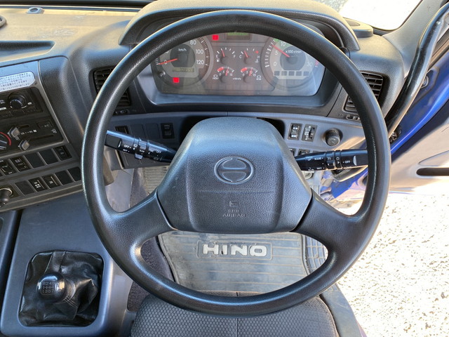 日野プロフィアアルミウイング大型（10t）[写真36]