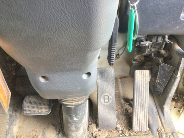 三菱ふそうファイターダンプ中型（4t）[写真34]