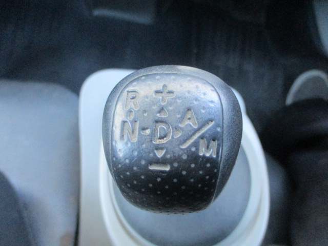 日産アトラスパネルバン小型（2t・3t）[写真32]