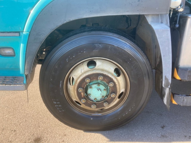 UDトラックスクオンミキサー車（コンクリートミキサー）大型（10t）[写真19]