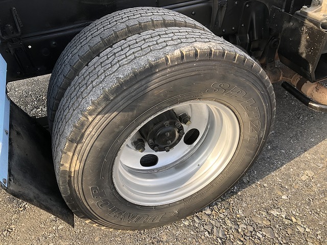 三菱ふそうキャンターパッカー車（塵芥車）小型（2t・3t）[写真40]