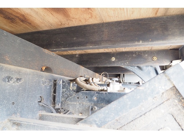 三菱ふそうファイターセルフクレーン4段中型（4t）[写真13]