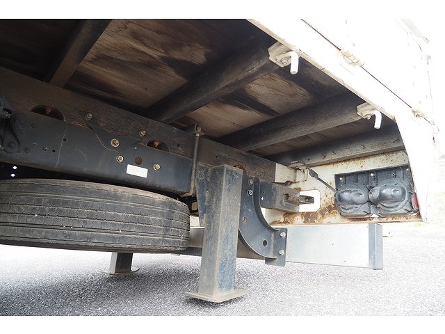 三菱ふそうファイターセルフクレーン4段中型（4t）[写真15]