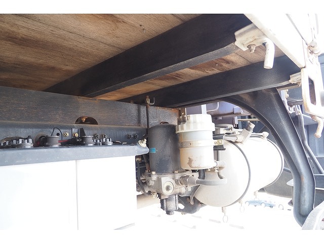 三菱ふそうファイターセルフクレーン4段中型（4t）[写真19]