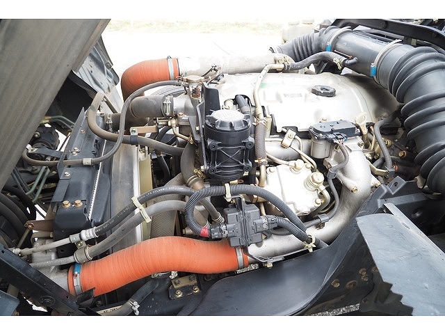 三菱ふそうファイターセルフクレーン4段中型（4t）[写真28]