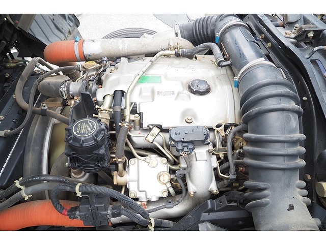 三菱ふそうファイターセルフクレーン4段中型（4t）[写真30]