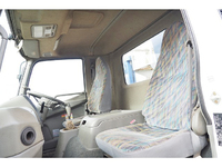 三菱ふそうファイターセルフクレーン4段中型（4t）[写真32]